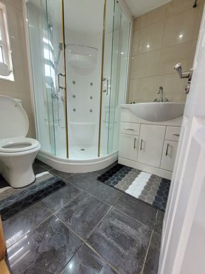 Photo 11- click for photo gallery